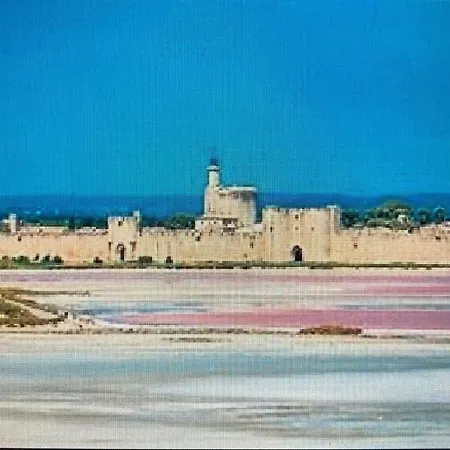 Holiday home Correspondances La Colette Pont Du Gard Fournes