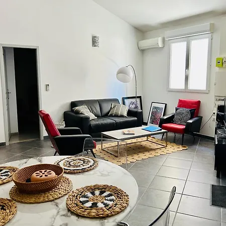Holiday home Correspondances La Colette Pont Du Gard Fournes