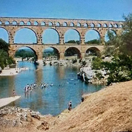 Holiday home Correspondances La Colette Pont Du Gard *